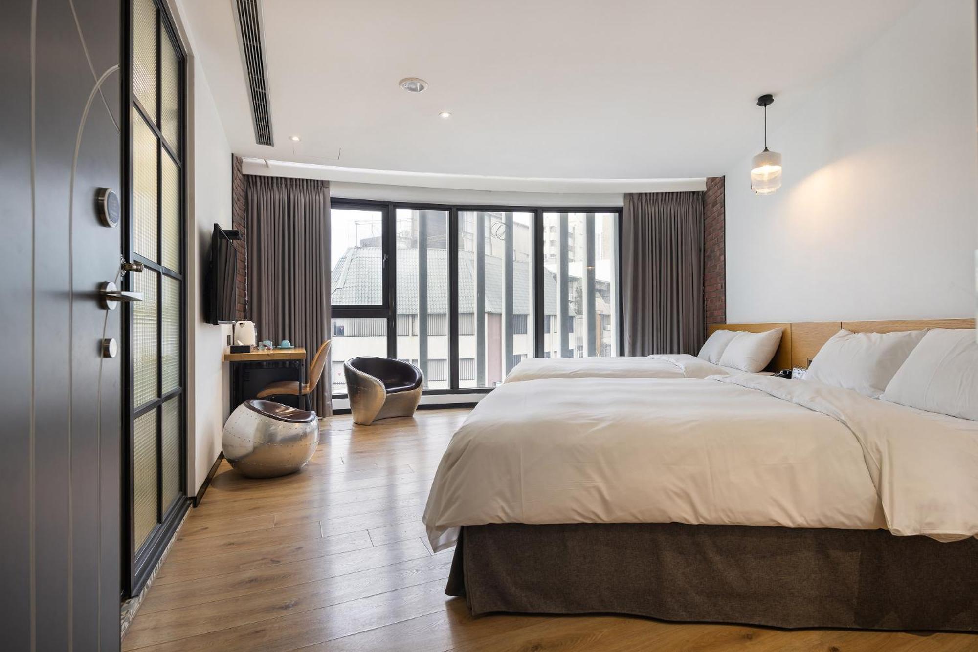 Bluesky Hotel Taichung Luaran gambar