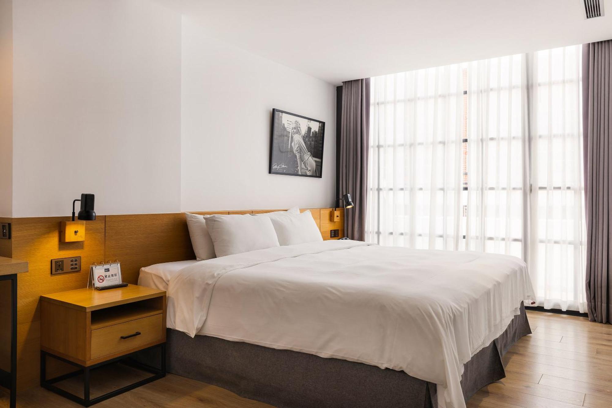 Bluesky Hotel Taichung Luaran gambar