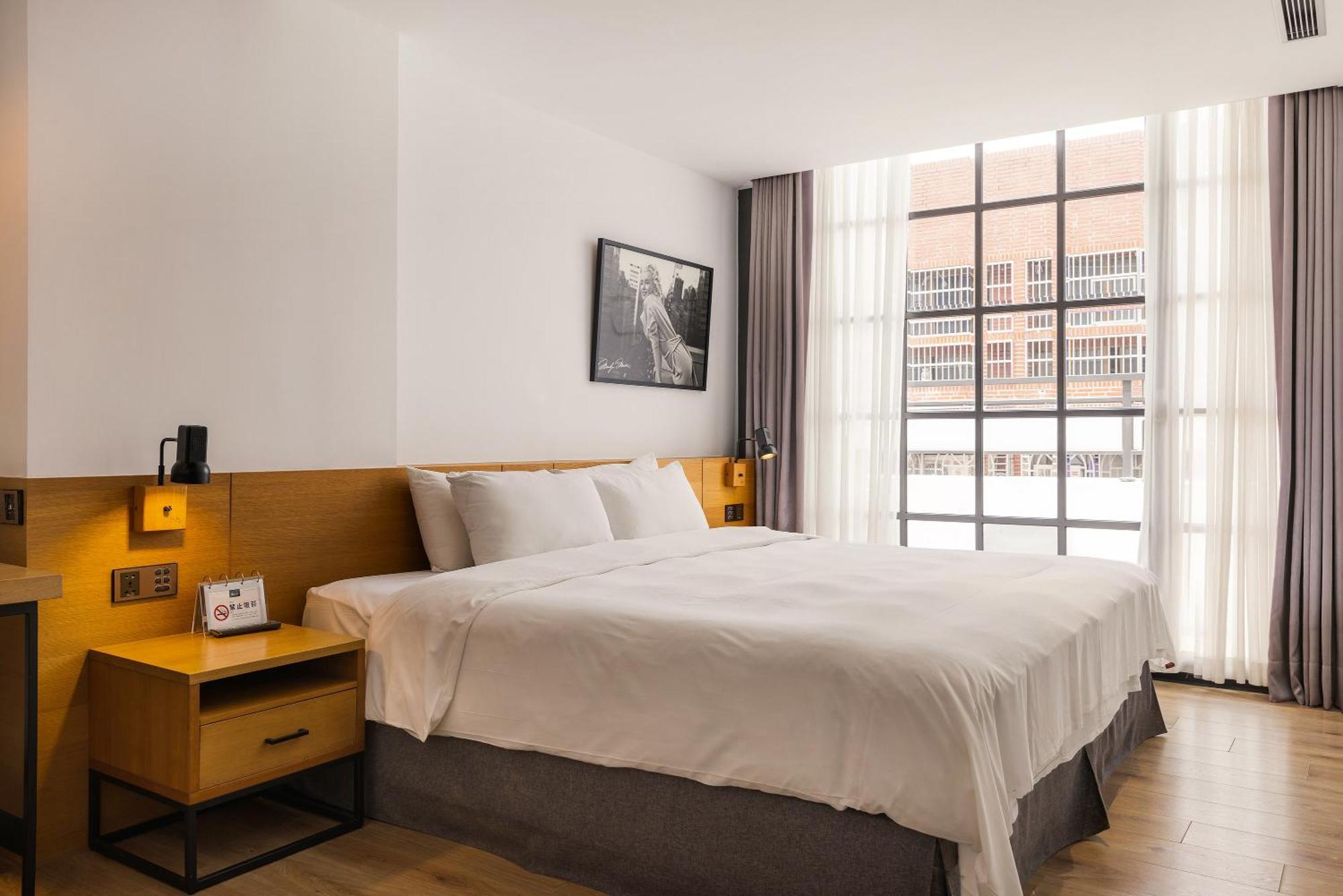 Bluesky Hotel Taichung Luaran gambar