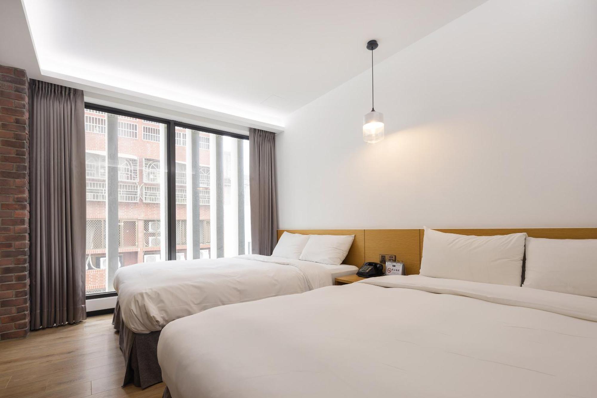 Bluesky Hotel Taichung Bilik gambar